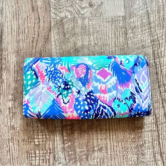 Lilly Pulitzer wallet travel organizer pocket for passport documents credit card - Picture 5 of 6